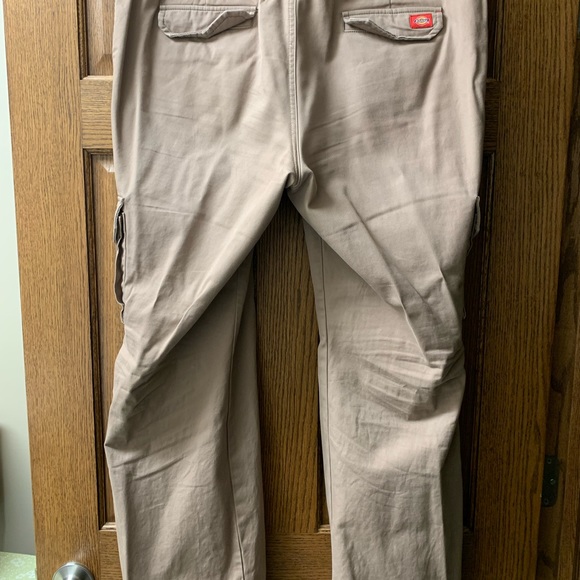 3 Pair Dickies Cargo Pants - Picture 7 of 11